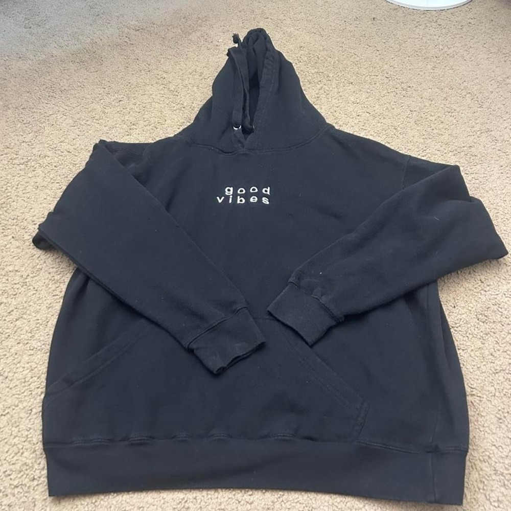 Black Good Vibes‎ hoodie in a size L